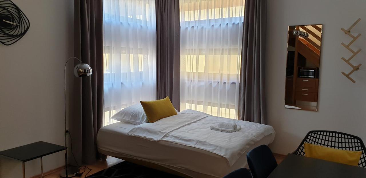 מישקולץ Grand Paradise Apartman מראה חיצוני תמונה